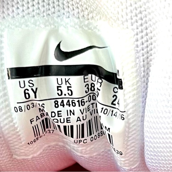 Nike AirMax Shoes w/ Black Hearts - Picture 2 of 10